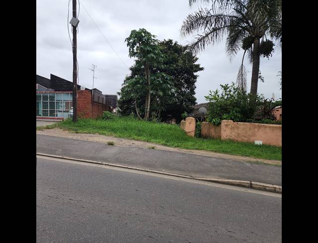 5,742M² VACANT LAND FOR SALE IN CLARE HILLS